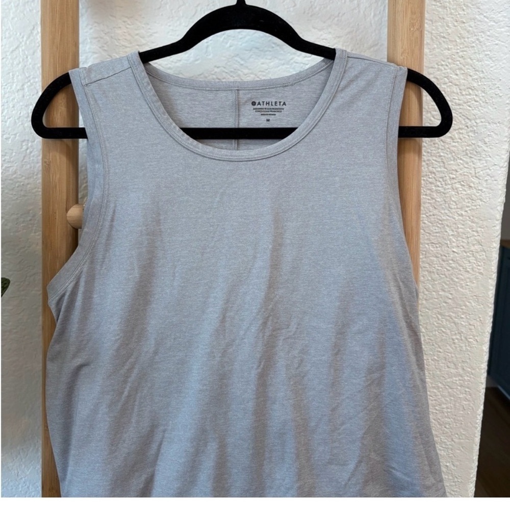 Athleta Light Gray Sleeveless Muscle Tank
